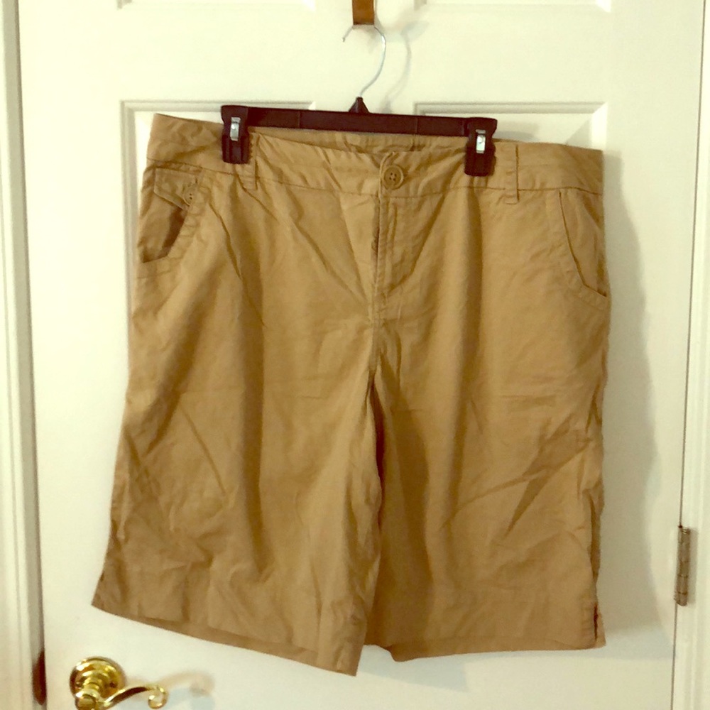 Women’s Lane Bryant Shorts.  Size 18